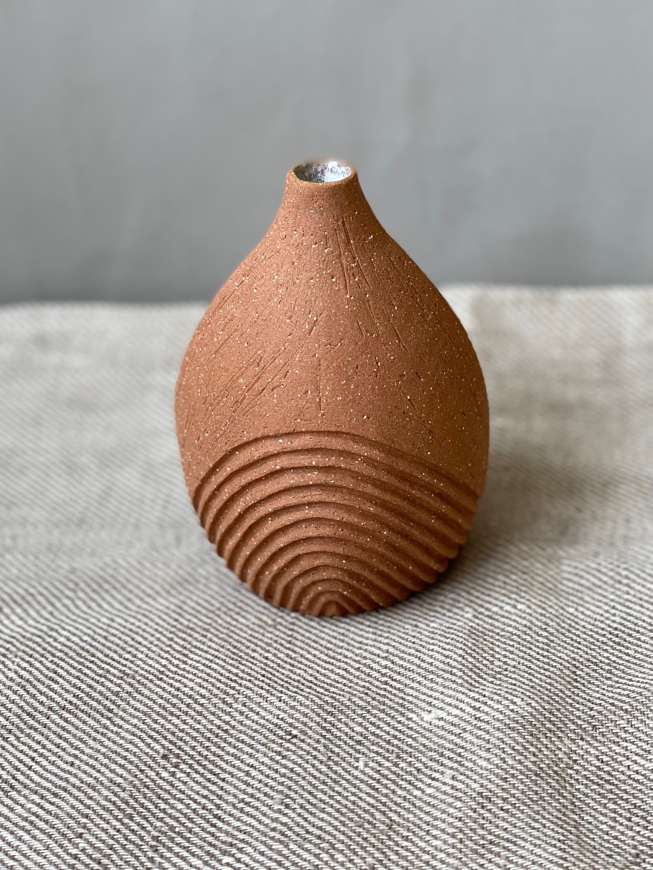 Landlines bottle, small terracotta