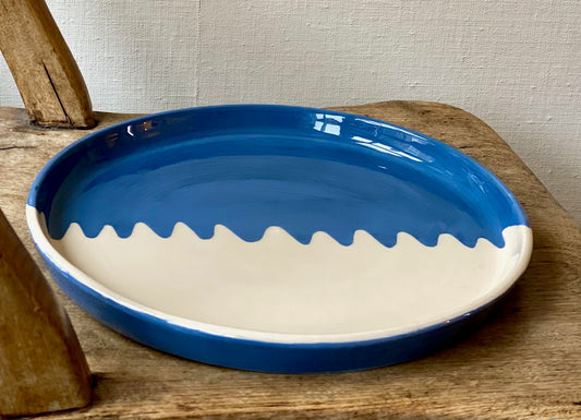 Wave platter, blue