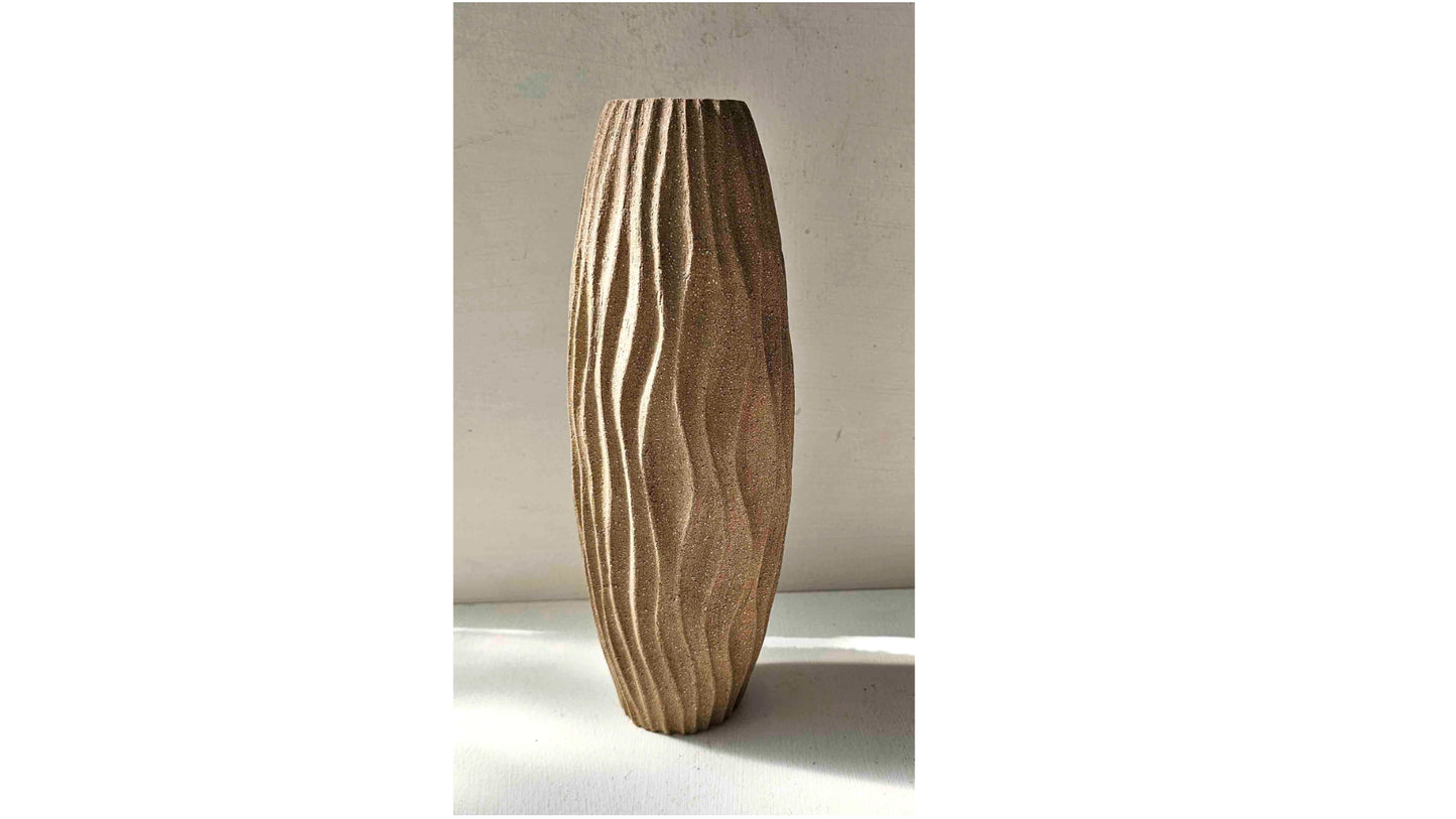 Tall Carved Kelp Vessel (medium)